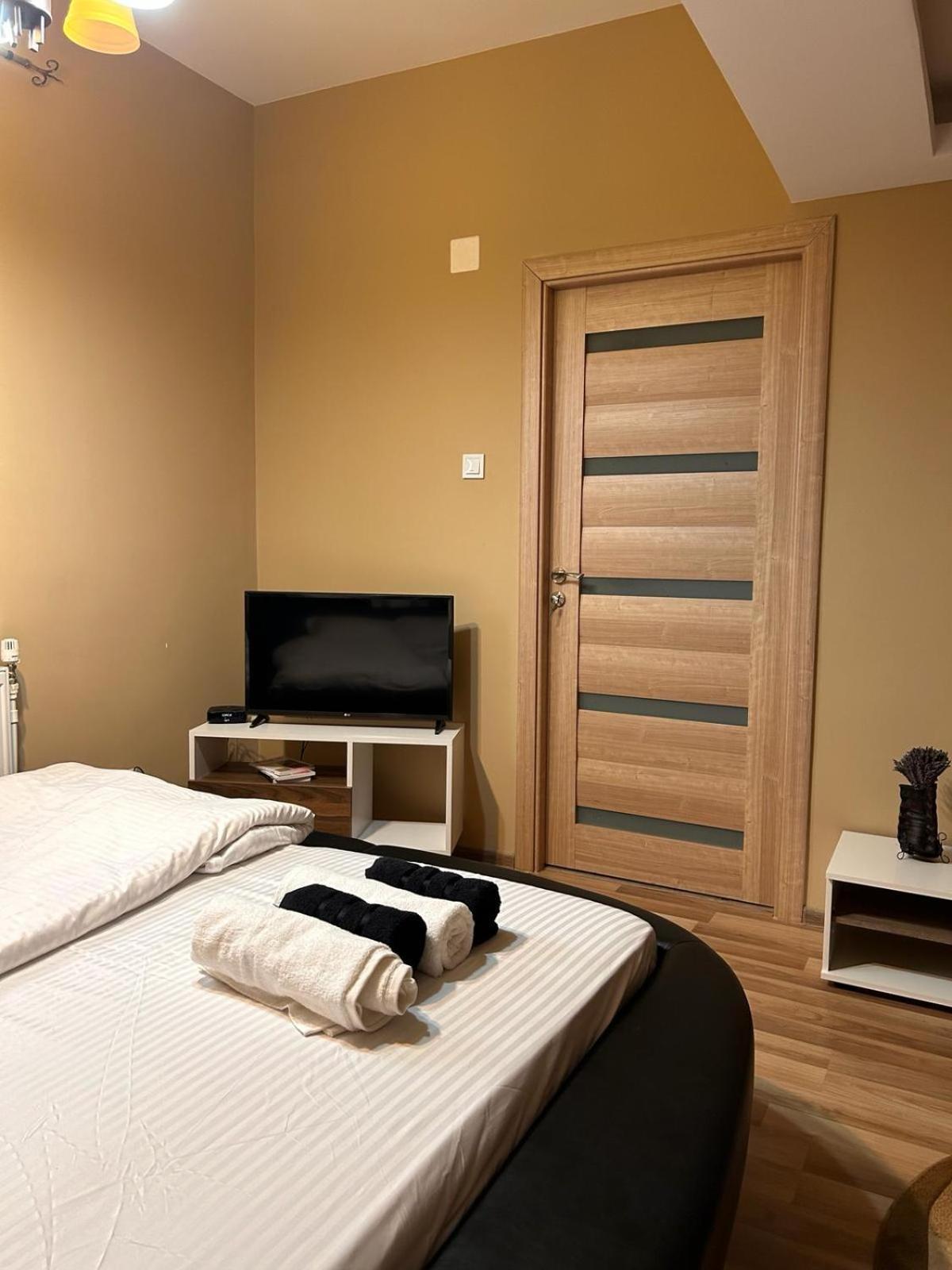 Colț de rai Apartment Resita Exterior foto